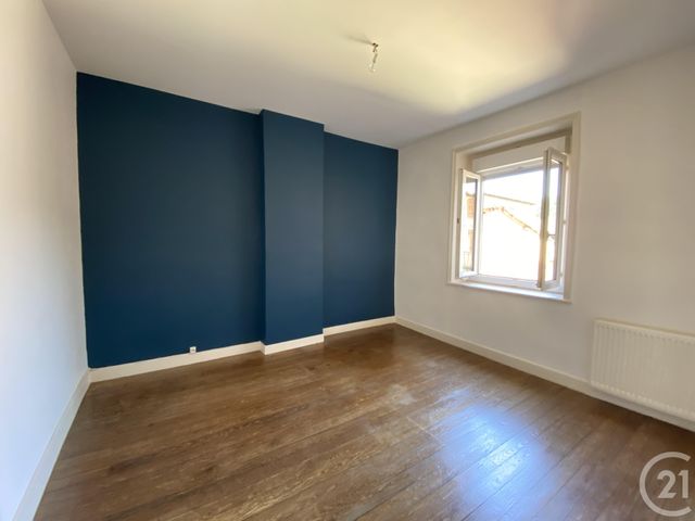 Appartement T2 à louer - 3 pièces - 73.0 m2 - BELLEVILLE - 69 - RHONE-ALPES - Century 21 Coquillat Immobilier Appartement T2 à louer - 3 pièces - 73.0 m2 - BELLEVILLE - 69 - RHONE-ALPES - Century 21 Coquillat Immobilier