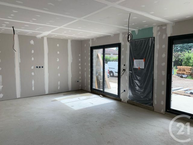 Afficher la photo en grand Appartement F3 à vendre - 4 pièces - 72.51 m2 - BELLEVILLE - 69 - RHONE-ALPES - Century 21 Coquillat Immobilier