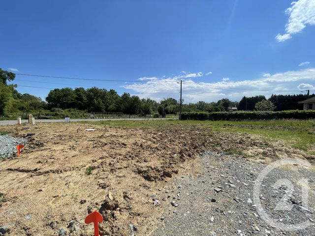Afficher la photo en grand terrain à vendre - 540.0 m2 - ROMANECHE THORINS - 71 - BOURGOGNE - Century 21 Coquillat Immobilier