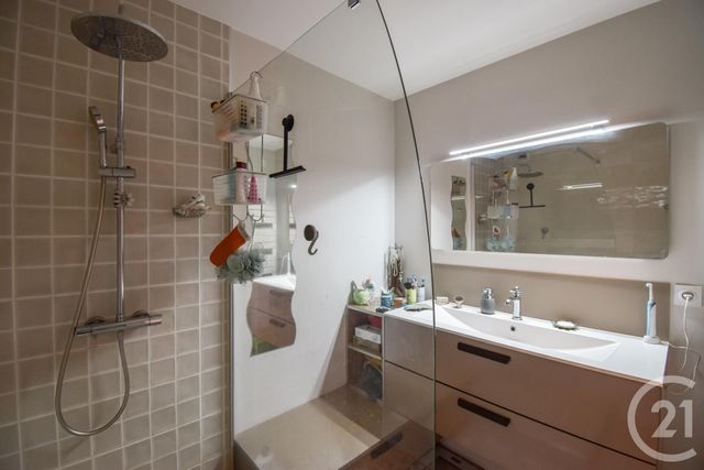 Appartement F4 à vendre - 4 pièces - 105.19 m2 - BELLEVILLE - 69 - RHONE-ALPES - Century 21 Coquillat Immobilier