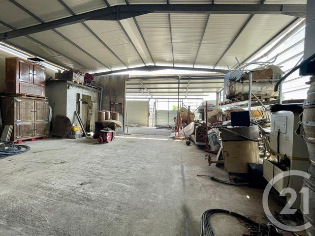 commerce à louer - 1800.0 m2 - LA CHAPELLE DE GUINCHAY - 71 - BOURGOGNE - Century 21 Coquillat Immobilier