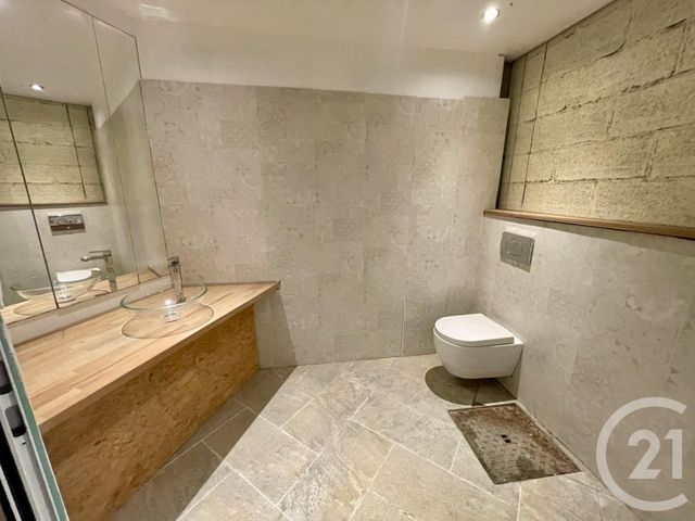 commerce à louer - 1800.0 m2 - LA CHAPELLE DE GUINCHAY - 71 - BOURGOGNE - Century 21 Coquillat Immobilier