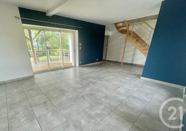 maison à louer - 3 pièces - 84.0 m2 - ST AMOUR BELLEVUE - 71 - BOURGOGNE - Century 21 Coquillat Immobilier