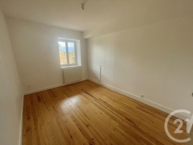 maison à louer - 3 pièces - 84.0 m2 - ST AMOUR BELLEVUE - 71 - BOURGOGNE - Century 21 Coquillat Immobilier