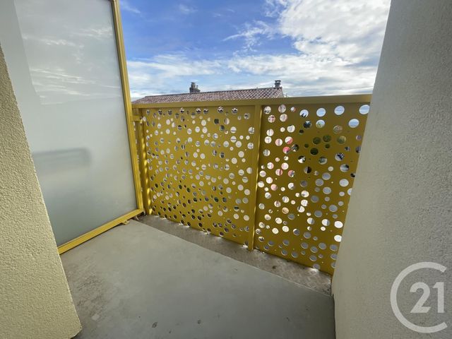 Afficher la photo en grand Appartement F3 à louer - 3 pièces - 63.0 m2 - VILLIE MORGON - 69 - RHONE-ALPES - Century 21 Coquillat Immobilier