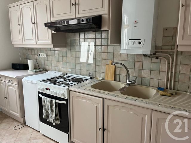 Afficher la photo en grand Appartement F2 à louer - 2 pièces - 59.0 m2 - CALUIRE ET CUIRE - 69 - RHONE-ALPES - Century 21 Coquillat Immobilier