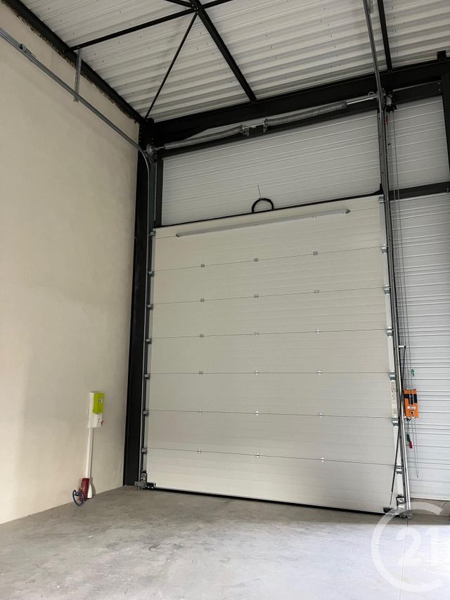 commerce à louer - 122.0 m2 - 69 - RHONE-ALPES - Century 21 Coquillat Immobilier