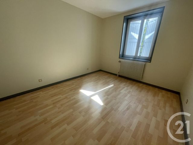 Appartement F3 à louer - 3 pièces - 105.95 m2 - ROMANECHE THORINS - 71 - BOURGOGNE - Century 21 Coquillat Immobilier