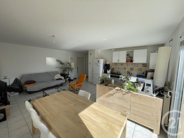 Appartement F3 à vendre - 4 pièces - 61.74 m2 - MONTMERLE SUR SAONE - 01 - RHONE-ALPES - Century 21 Coquillat Immobilier