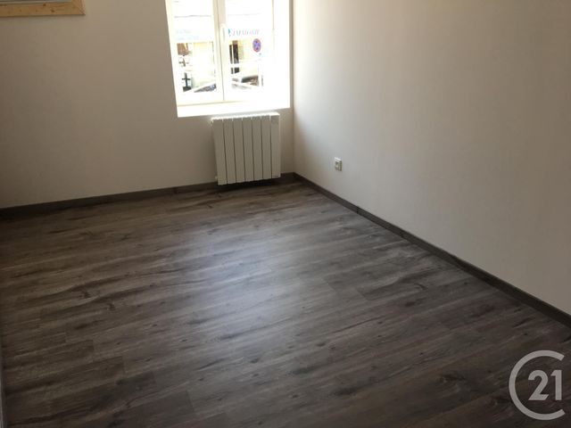 Appartement T4 à louer - 4 pièces - 75.55 m2 - MONTMERLE SUR SAONE - 01 - RHONE-ALPES - Century 21 Coquillat Immobilier