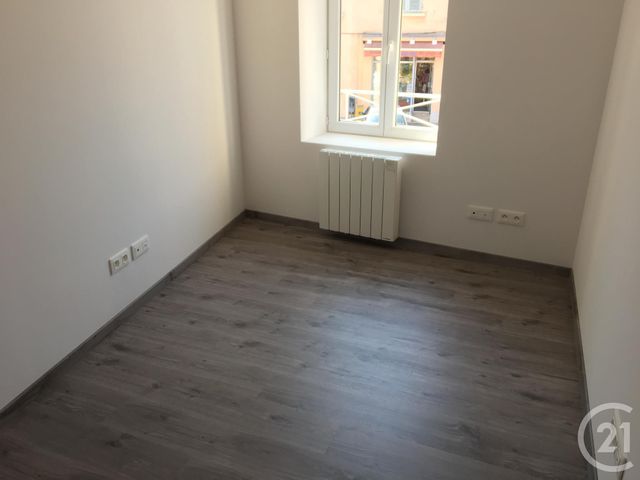 Appartement T4 à louer - 4 pièces - 75.55 m2 - MONTMERLE SUR SAONE - 01 - RHONE-ALPES - Century 21 Coquillat Immobilier