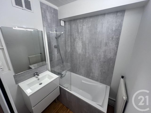 maison à louer - 3 pièces - 65.0 m2 - MESSIMY SUR SAONE - 01 - RHONE-ALPES - Century 21 Coquillat Immobilier