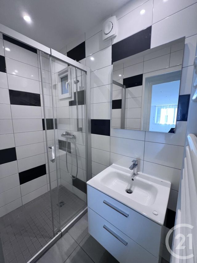 maison à louer - 3 pièces - 81.0 m2 - FLEURIE - 69 - RHONE-ALPES - Century 21 Coquillat Immobilier