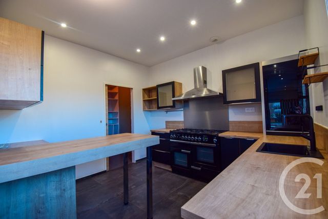 maison à vendre - 5 pièces - 139.25 m2 - LA CHAPELLE DE GUINCHAY - 71 - BOURGOGNE - Century 21 Coquillat Immobilier