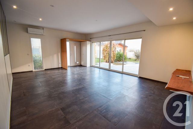 maison à vendre - 5 pièces - 139.25 m2 - LA CHAPELLE DE GUINCHAY - 71 - BOURGOGNE - Century 21 Coquillat Immobilier