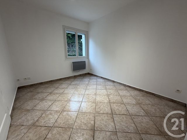 maison à louer - 5 pièces - 125.82 m2 - MONTMERLE SUR SAONE - 01 - RHONE-ALPES - Century 21 Coquillat Immobilier