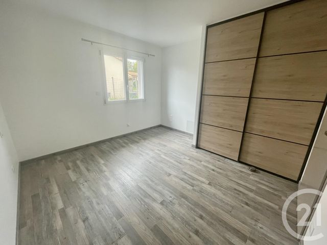 maison à louer - 5 pièces - 134.0 m2 - LA CHAPELLE DE GUINCHAY - 71 - BOURGOGNE - Century 21 Coquillat Immobilier