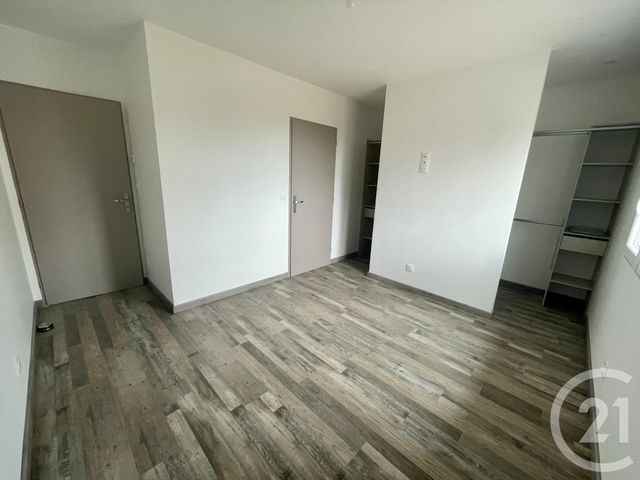 maison à louer - 5 pièces - 134.0 m2 - LA CHAPELLE DE GUINCHAY - 71 - BOURGOGNE - Century 21 Coquillat Immobilier