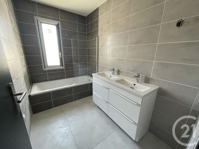 maison à louer - 5 pièces - 132.24 m2 - BELLEVILLE - 69 - RHONE-ALPES - Century 21 Coquillat Immobilier