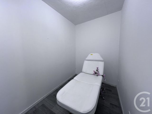 commerce à louer - 57.0 m2 - FLEURIE - 69 - RHONE-ALPES - Century 21 Coquillat Immobilier