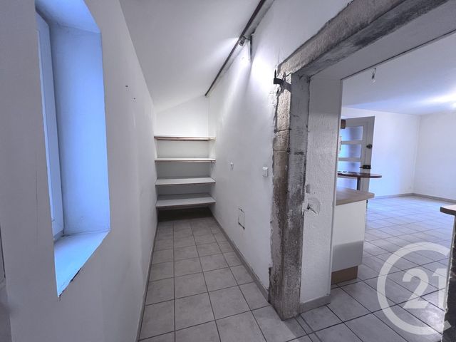 maison à louer - 5 pièces - 100.0 m2 - CHIROUBLES - 69 - RHONE-ALPES - Century 21 Coquillat Immobilier