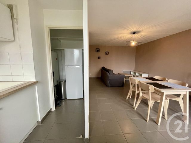 Appartement F2 à louer - 2 pièces - 50.0 m2 - BELLEVILLE - 69 - RHONE-ALPES - Century 21 Coquillat Immobilier