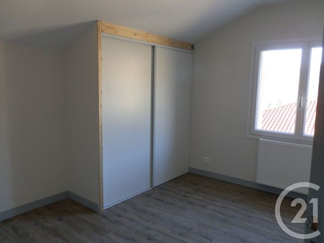 maison à louer - 4 pièces - 120.87 m2 - PRUZILLY - 71 - BOURGOGNE - Century 21 Coquillat Immobilier