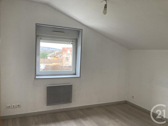 Appartement F3 à louer - 3 pièces - 59.85 m2 - CERCIE - 69 - RHONE-ALPES - Century 21 Coquillat Immobilier