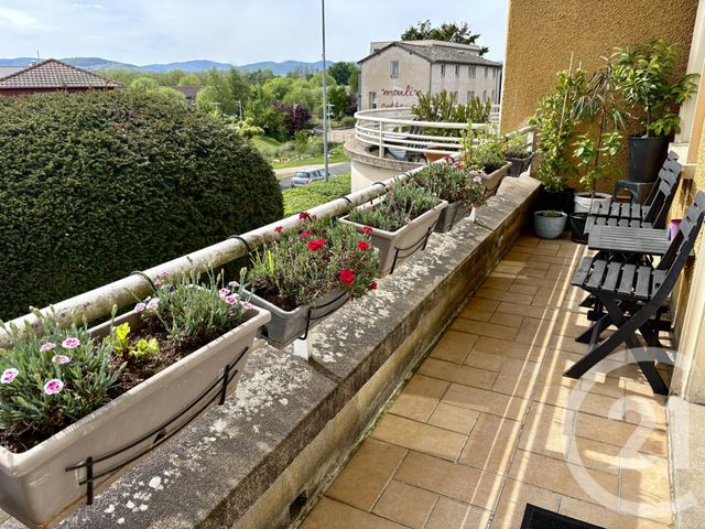 Appartement F3 à louer - 3 pièces - 93.06 m2 - BELLEVILLE - 69 - RHONE-ALPES - Century 21 Coquillat Immobilier