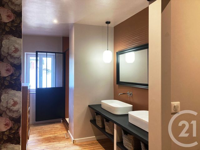 maison à louer - 3 pièces - 80.0 m2 - GUEREINS - 01 - RHONE-ALPES - Century 21 Coquillat Immobilier