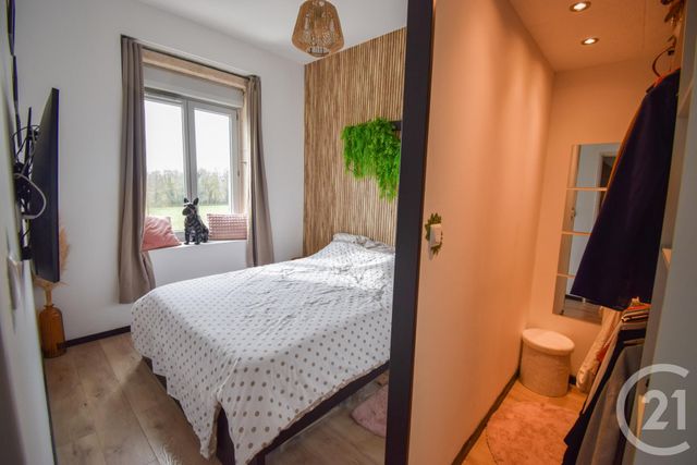 Appartement T3 à vendre - 4 pièces - 71.24 m2 - ST ETIENNE DES OULLIERES - 69 - RHONE-ALPES - Century 21 Coquillat Immobilier