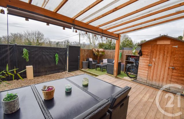 Appartement T3 à vendre - 4 pièces - 71.24 m2 - ST ETIENNE DES OULLIERES - 69 - RHONE-ALPES - Century 21 Coquillat Immobilier