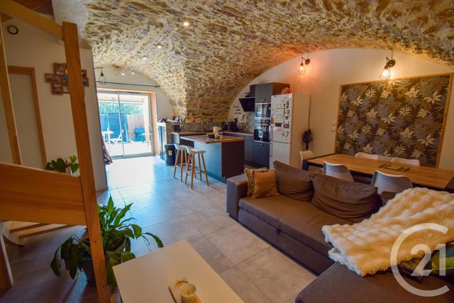 Appartement T3 à vendre - 4 pièces - 71.24 m2 - ST ETIENNE DES OULLIERES - 69 - RHONE-ALPES - Century 21 Coquillat Immobilier