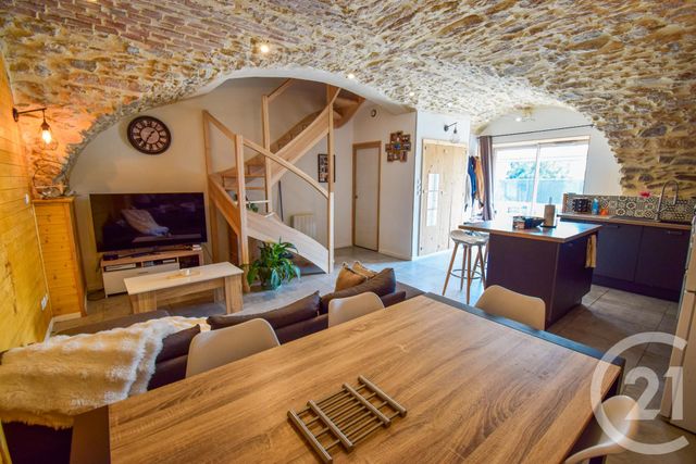 Appartement T3 à vendre - 4 pièces - 71.24 m2 - ST ETIENNE DES OULLIERES - 69 - RHONE-ALPES - Century 21 Coquillat Immobilier