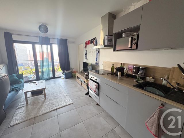 Appartement F2 à louer - 2 pièces - 37.34 m2 - VILLEFRANCHE SUR SAONE - 69 - RHONE-ALPES - Century 21 Coquillat Immobilier