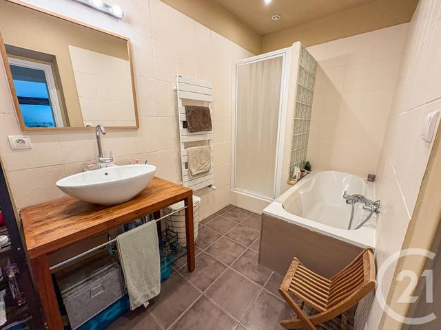 Appartement F3 à vendre - 5 pièces - 90.26 m2 - VILLEFRANCHE SUR SAONE - 69 - RHONE-ALPES - Century 21 Coquillat Immobilier