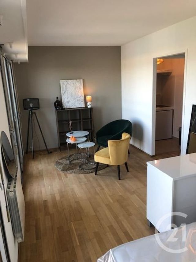 Appartement Studio à louer - 1 pièce - 23.35 m2 - MACON - 71 - BOURGOGNE - Century 21 Coquillat Immobilier