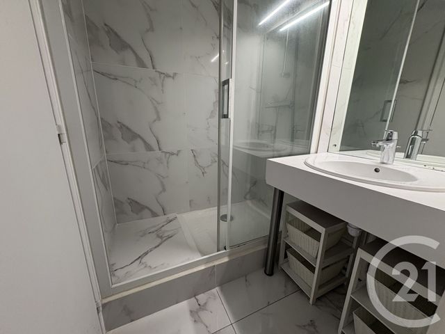 Appartement Studio à louer - 1 pièce - 23.35 m2 - MACON - 71 - BOURGOGNE - Century 21 Coquillat Immobilier