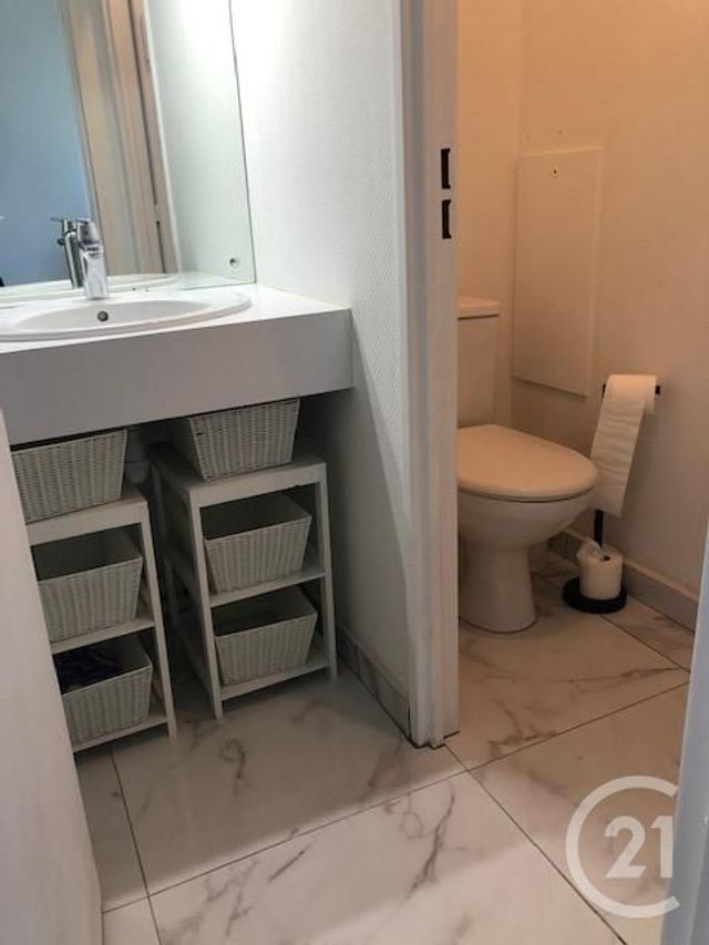 Appartement Studio à louer - 1 pièce - 23.35 m2 - MACON - 71 - BOURGOGNE - Century 21 Coquillat Immobilier