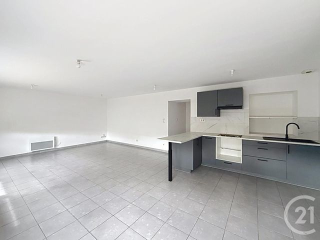 Appartement F4 à vendre - 4 pièces - 94.25 m2 - REPLONGES - 01 - RHONE-ALPES - Century 21 Coquillat Immobilier