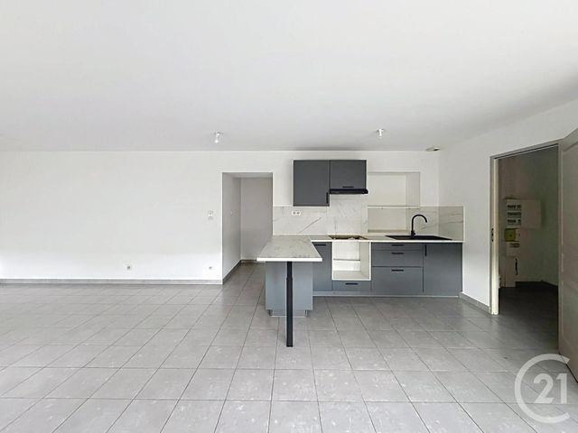 Appartement F4 à vendre - 4 pièces - 94.25 m2 - REPLONGES - 01 - RHONE-ALPES - Century 21 Coquillat Immobilier