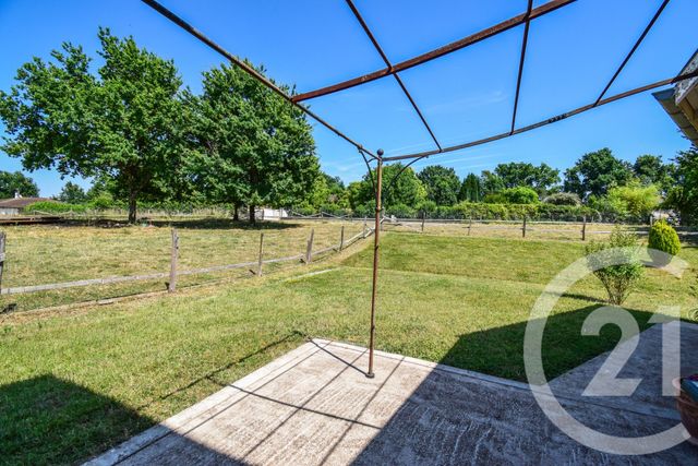 maison à vendre - 7 pièces - 141.24 m2 - MONTCEAUX - 01 - RHONE-ALPES - Century 21 Coquillat Immobilier