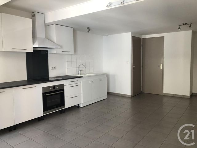Appartement T3 à louer - 3 pièces - 52.04 m2 - BEAUJEU - 69 - RHONE-ALPES - Century 21 Coquillat Immobilier