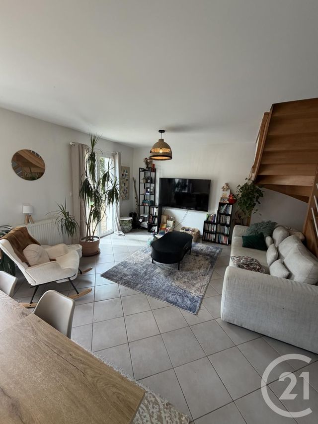 maison à louer - 4 pièces - 90.03 m2 - VILLIE MORGON - 69 - RHONE-ALPES - Century 21 Coquillat Immobilier