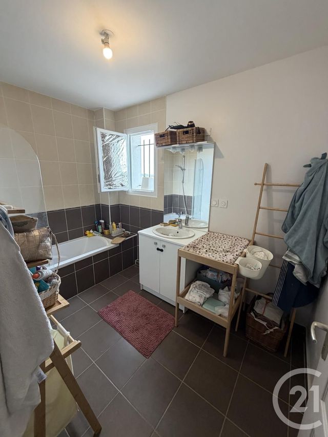 maison à louer - 4 pièces - 90.03 m2 - VILLIE MORGON - 69 - RHONE-ALPES - Century 21 Coquillat Immobilier