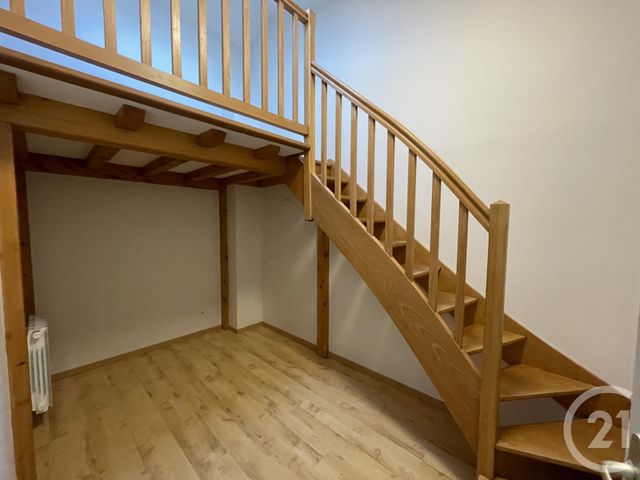 Appartement F3 à louer - 3 pièces - 56.64 m2 - ST ETIENNE DES OULLIERES - 69 - RHONE-ALPES - Century 21 Coquillat Immobilier