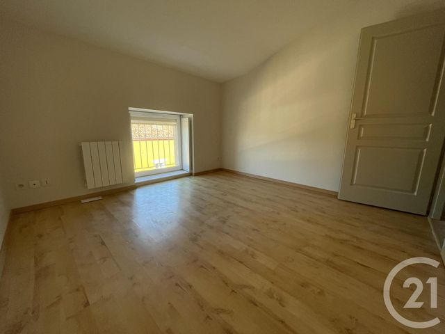 Appartement F3 à louer ST ETIENNE DES OULLIERES