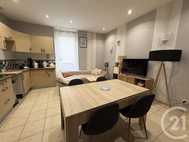 maison à louer - 3 pièces - 64.62 m2 - MONTMERLE SUR SAONE - 01 - RHONE-ALPES - Century 21 Coquillat Immobilier