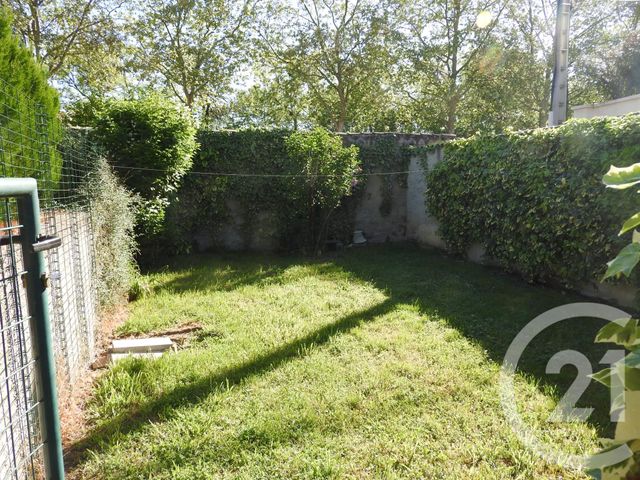 Appartement à vendre - 2 pièces - 25.0 m2 - BELLEVILLE - 69 - RHONE-ALPES - Century 21 Coquillat Immobilier